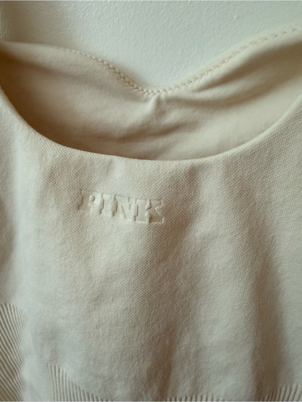 Cropped Ribbed VS pink Tank - Picture 3 of 6